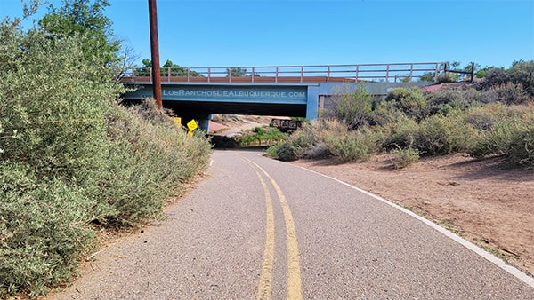 Paseo del Bosque Trail (North)
